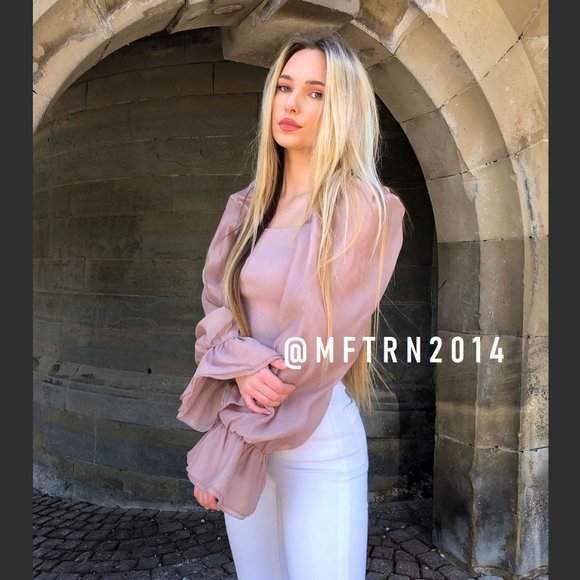 BLOGGER FAVE!!! ZARA Knit Top with Puff Sleeves* - Picture 6 of 16